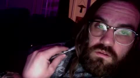 Happy Hippies online show from February 22, 5:30 am