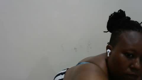 Snapshot of happy_slut254 chatting on October 8, 3:42 pm happy_slut254 online show from October 8, 3:42 pm
