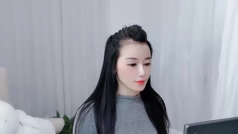 Snapshot of happyflower802318 chatting on March 5, 2:07 am Daisy online show from March 5, 2:07 am