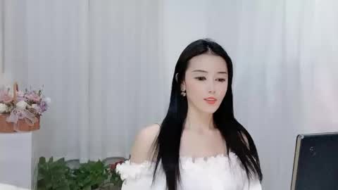 Snapshot of happyflower802318 chatting on March 18, 3:37 pm Daisy online show from March 18, 3:37 pm