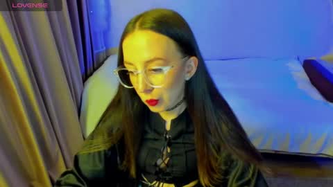 Stephanie online show from May 5, 5:21 pm