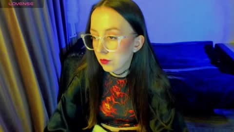 Stephanie online show from May 7, 8:03 pm