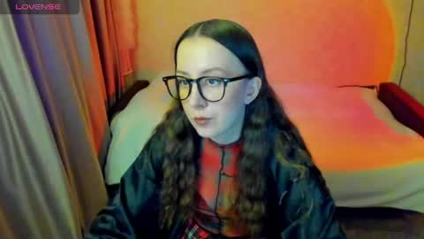 Stephanie online show from May 17, 5:31 pm