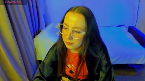 Stephanie online show from May 20, 7:53 pm