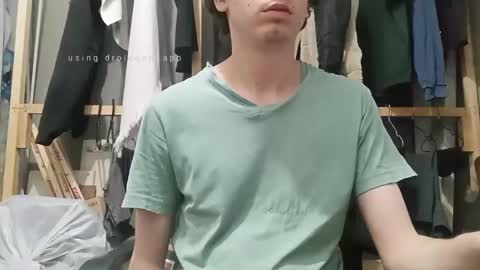 Snapshot of happytronco chatting on November 13, 12:31 am happytronco online show from November 13, 12:31 am