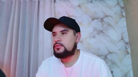 Snapshot of haraldturner chatting on March 31, 11:32 am haraldturner online show from March 31, 11:32 am