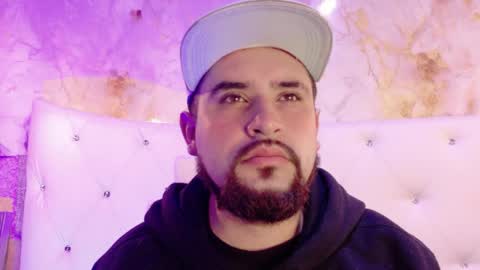 Snapshot of haraldturner chatting on April 4, 11:40 am haraldturner online show from April 4, 11:40 am