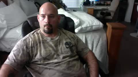 Snapshot of hard4ladies10 chatting on January 3, 9:57 pm hard4ladies10 online show from January 3, 9:57 pm