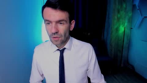 Steve online show from October 27, 3:32 am