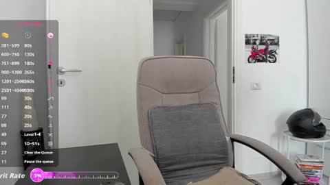 Hard Cock online show from June 29, 5:57 am