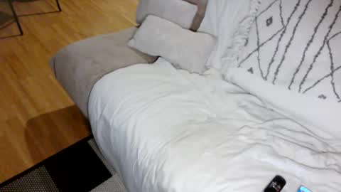 Chris online show from December 21, 2:08 am