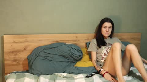 Emily and David online show from December 4, 6:33 am