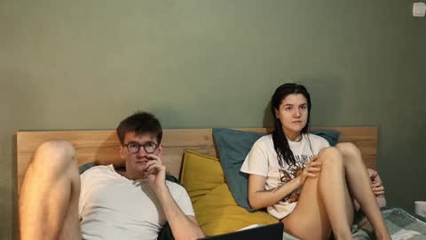 Emily and David online show from January 8, 5:16 am