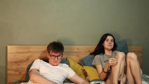 Emily and David online show from January 14, 4:25 am