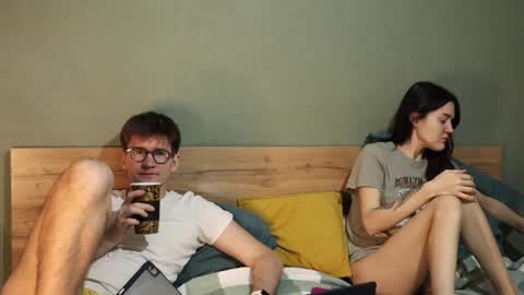 Emily and David online show from January 18, 4:48 am