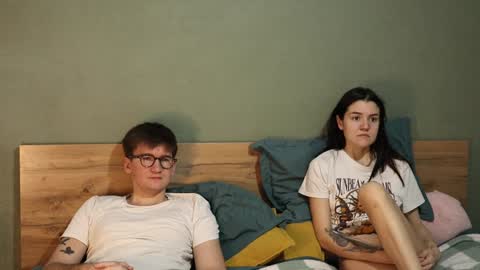 Emily and David online show from January 22, 4:44 am
