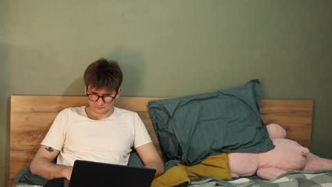 Emily and David online show from January 23, 5:02 am