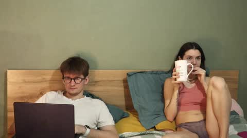 Emily and David online show from February 11, 5:05 am