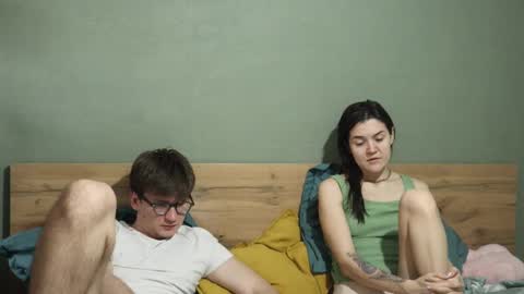 Emily and David online show from February 27, 4:52 am