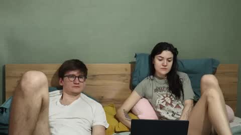 Emily and David online show from March 7, 4:35 am