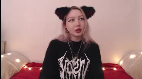 Emily online show from February 20, 9:26 pm