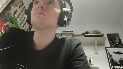 Snapshot of harddaysnight64 chatting on April 3, 7:34 pm harddaysnight64 online show from April 3, 7:34 pm