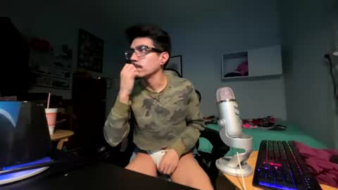 harddmikee online show from June 28, 11:11 pm