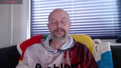 Snapshot of hardmrlazy chatting on December 14, 1:05 pm MrLazy online show from December 14, 1:05 pm