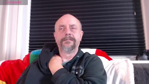 Snapshot of hardmrlazy chatting on December 21, 7:27 pm MrLazy online show from December 21, 7:27 pm