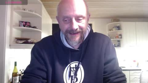 Snapshot of hardmrlazy chatting on December 23, 6:48 pm MrLazy online show from December 23, 6:48 pm