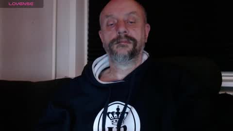 Snapshot of hardmrlazy chatting on December 26, 6:33 pm MrLazy online show from December 26, 6:33 pm