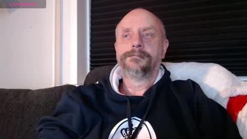 Snapshot of hardmrlazy chatting on December 27, 11:31 pm MrLazy online show from December 27, 11:31 pm