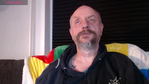 Snapshot of hardmrlazy chatting on December 29, 6:27 pm MrLazy online show from December 29, 6:27 pm