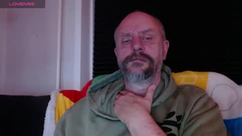 Snapshot of hardmrlazy chatting on December 30, 7:11 pm MrLazy online show from December 30, 7:11 pm