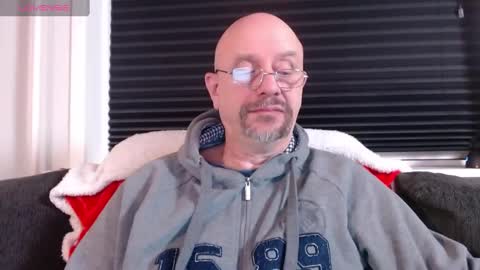 Snapshot of hardmrlazy chatting on January 5, 12:52 am MrLazy online show from January 5, 12:52 am