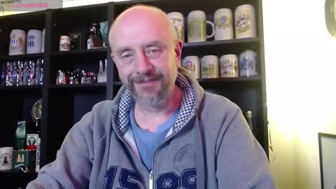 Snapshot of hardmrlazy chatting on January 30, 6:54 pm MrLazy online show from January 30, 6:54 pm