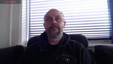 Snapshot of hardmrlazy chatting on February 23, 1:42 pm MrLazy online show from February 23, 1:42 pm