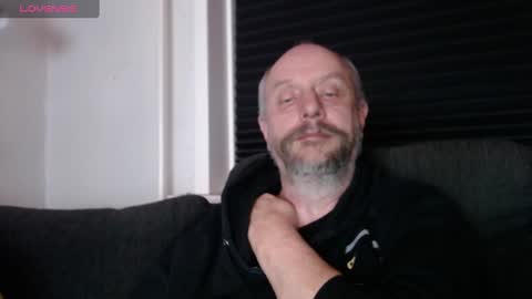 Snapshot of hardmrlazy chatting on March 8, 6:47 pm MrLazy online show from March 8, 6:47 pm