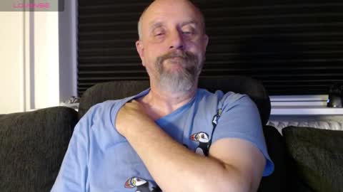 Snapshot of hardmrlazy chatting on September 23, 12:02 am MrLazy online show from September 23, 12:02 am