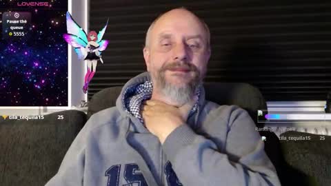 Snapshot of hardmrlazy chatting on October 15, 7:03 pm MrLazy online show from October 15, 7:03 pm