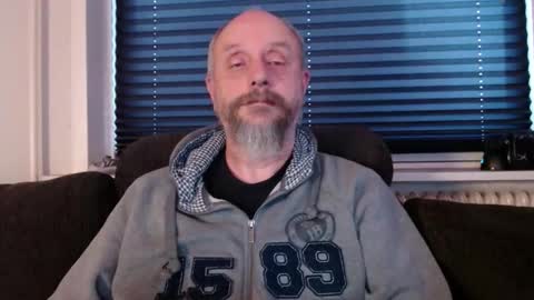 MrLazy online show from December 22, 1:41 pm