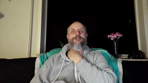 Snapshot of hardmrlazy chatting on March 3, 6:36 pm MrLazy online show from March 3, 6:36 pm