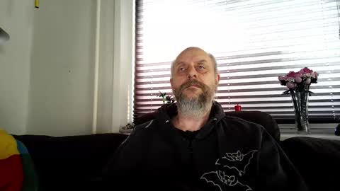 Snapshot of hardmrlazy chatting on March 14, 11:59 am MrLazy online show from March 14, 11:59 am