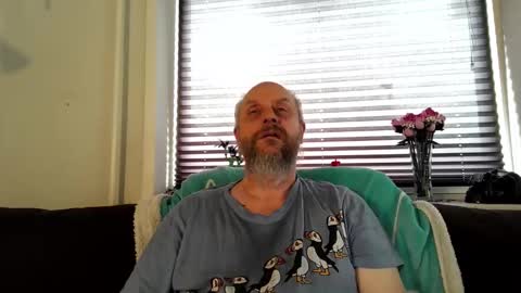 Snapshot of hardmrlazy chatting on March 25, 10:21 am MrLazy online show from March 25, 10:21 am