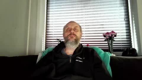 Snapshot of hardmrlazy chatting on March 28, 4:39 pm MrLazy online show from March 28, 4:39 pm