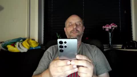Snapshot of hardmrlazy chatting on May 28, 8:06 pm MrLazy online show from May 28, 8:06 pm