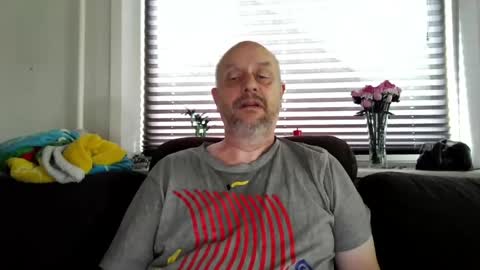 Snapshot of hardmrlazy chatting on May 29, 8:23 am MrLazy online show from May 29, 8:23 am