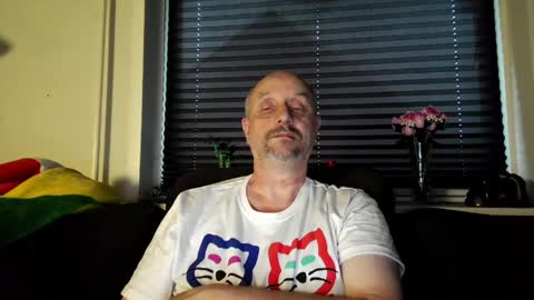 Snapshot of hardmrlazy chatting on June 7, 7:06 pm MrLazy online show from June 7, 7:06 pm