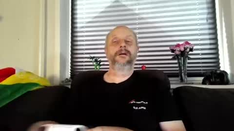 Snapshot of hardmrlazy chatting on July 7, 9:13 am MrLazy online show from July 7, 9:13 am