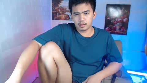 Snapshot of hardnight_100 chatting on February 5, 9:29 pm erwin online show from February 5, 9:29 pm